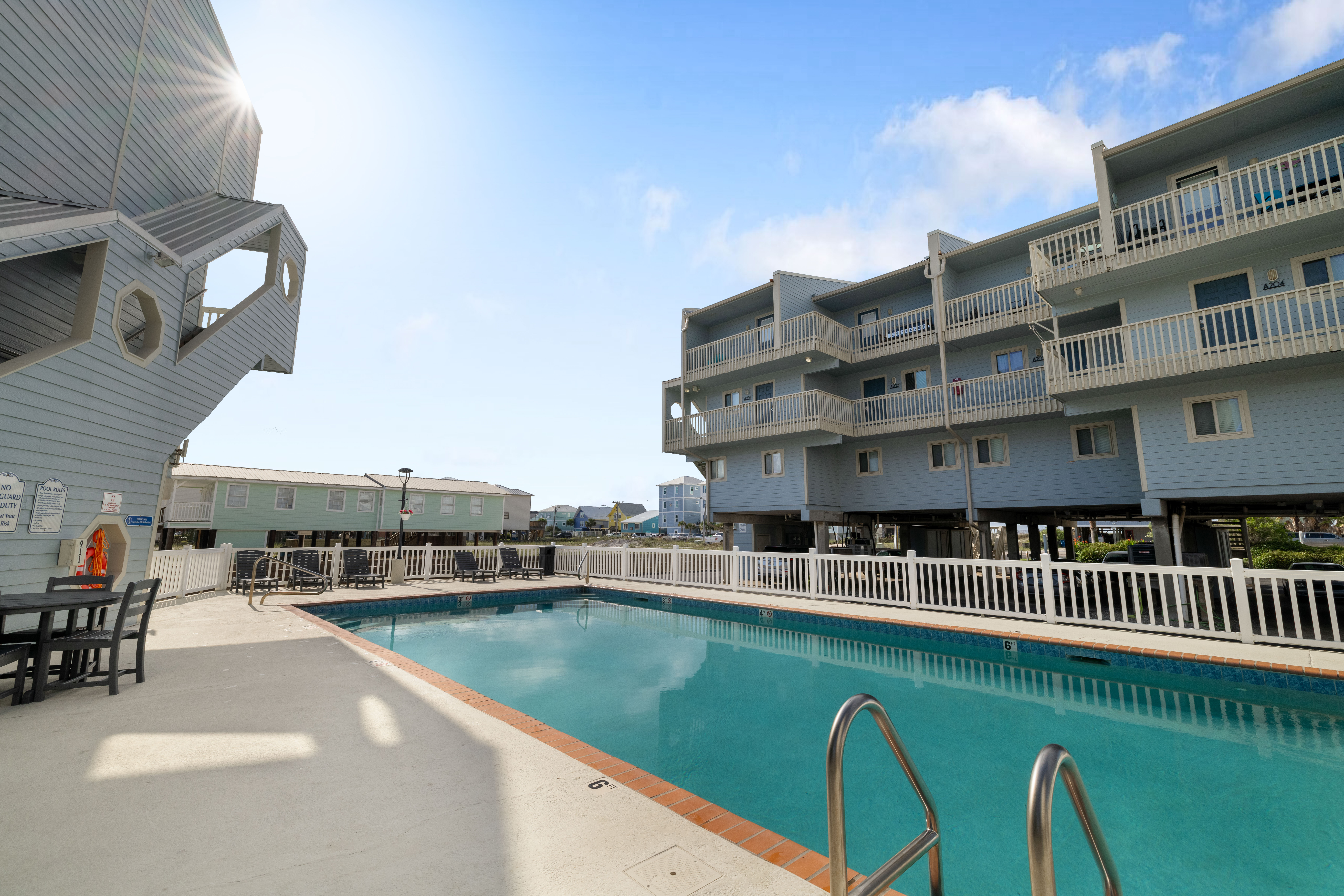 Resort Summer House West