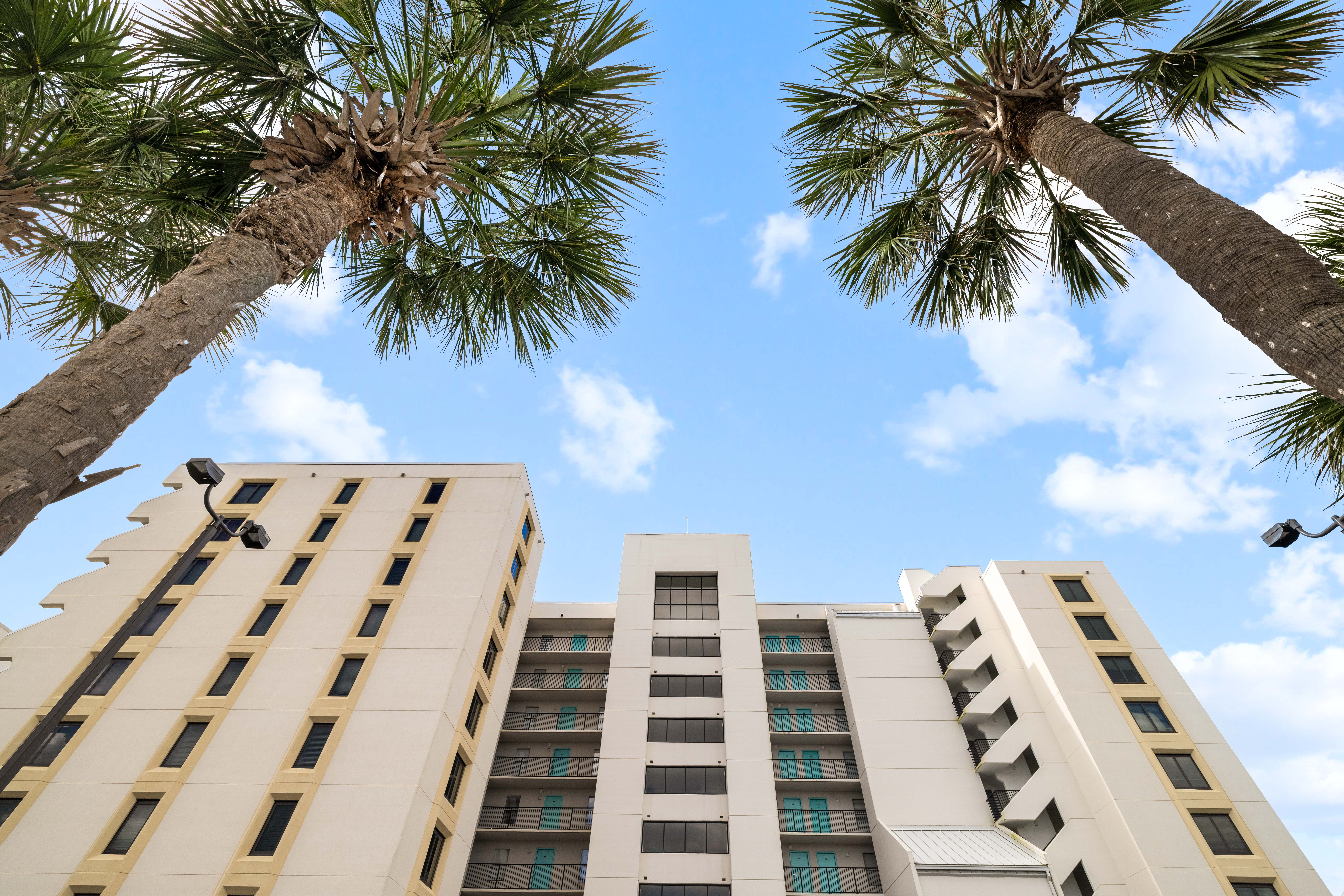 Resort Island Winds West