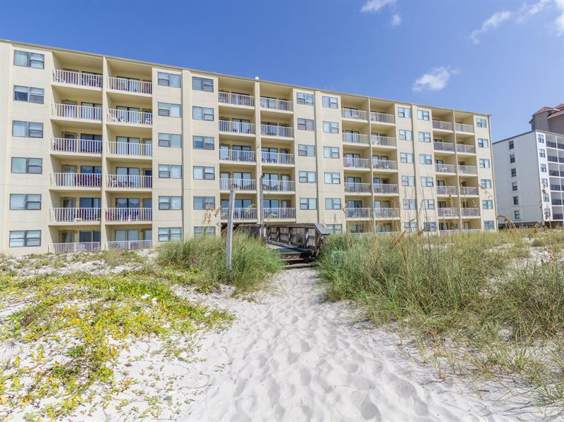 Resort Island Shores