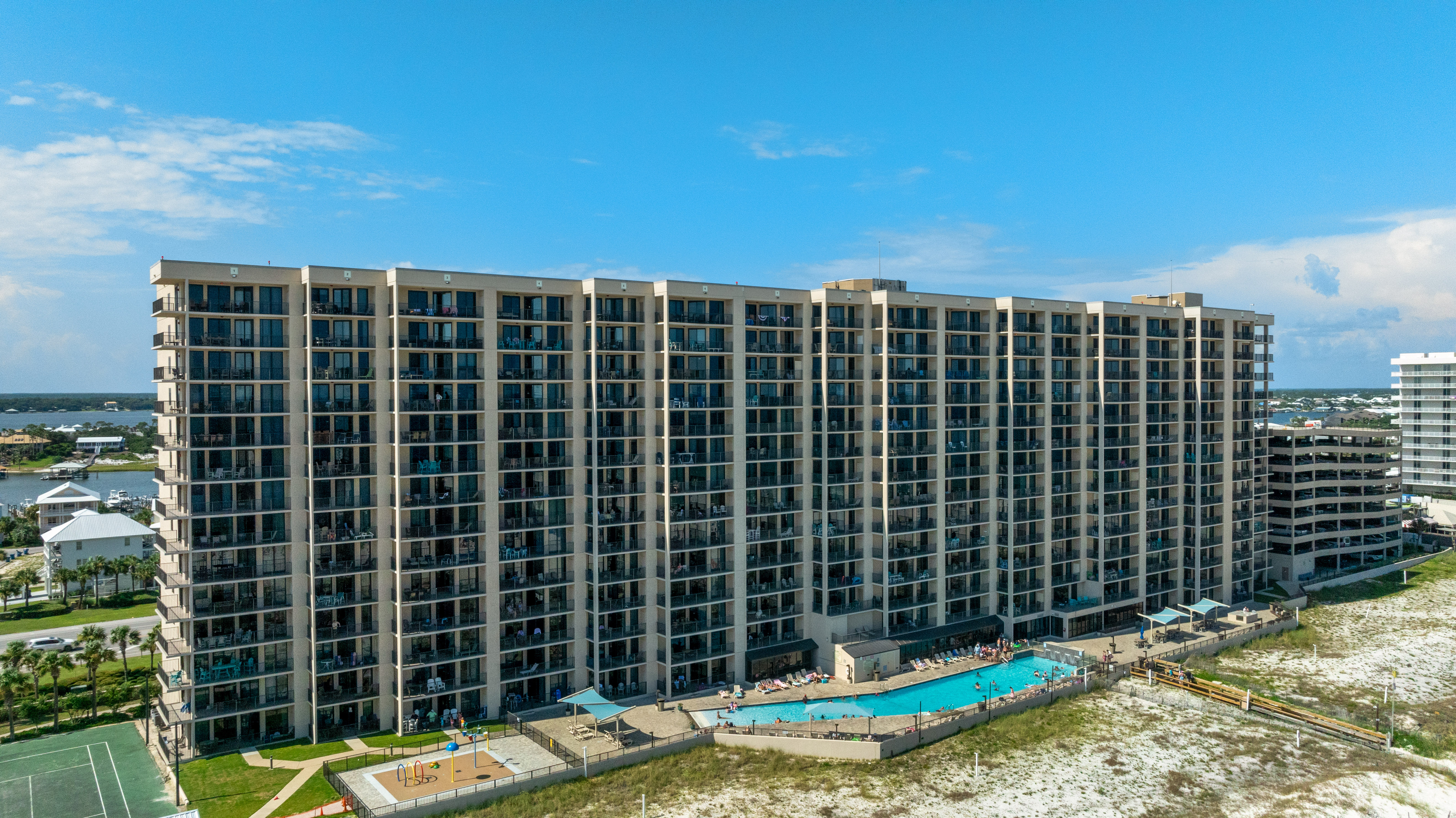 Phoenix X Condos - Liquid Life Vacation Rentals